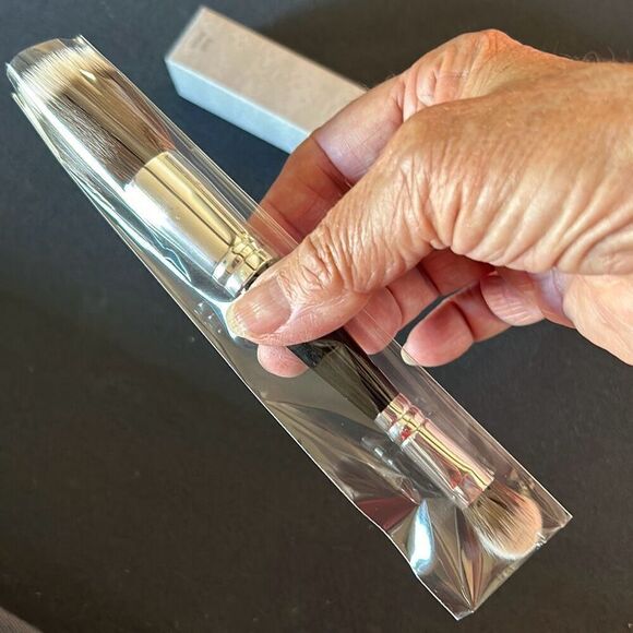 MALLY Double Ended Makeup Brush - Picture 4 of 4